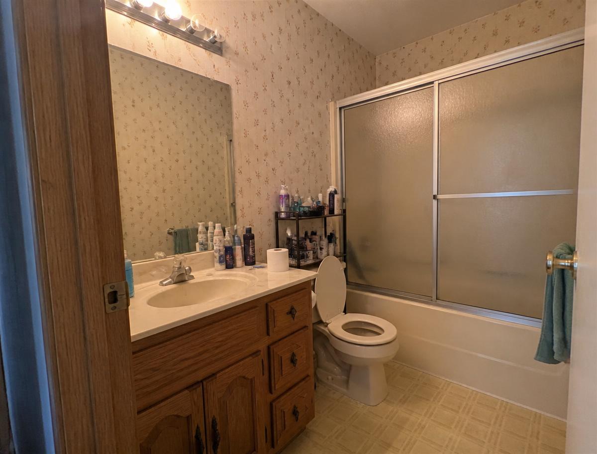 Bathroom remodel before